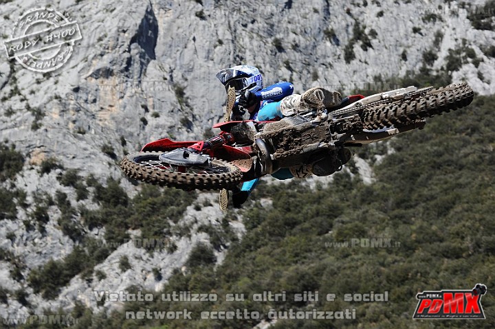 ROB_2417 (Copy).jpg